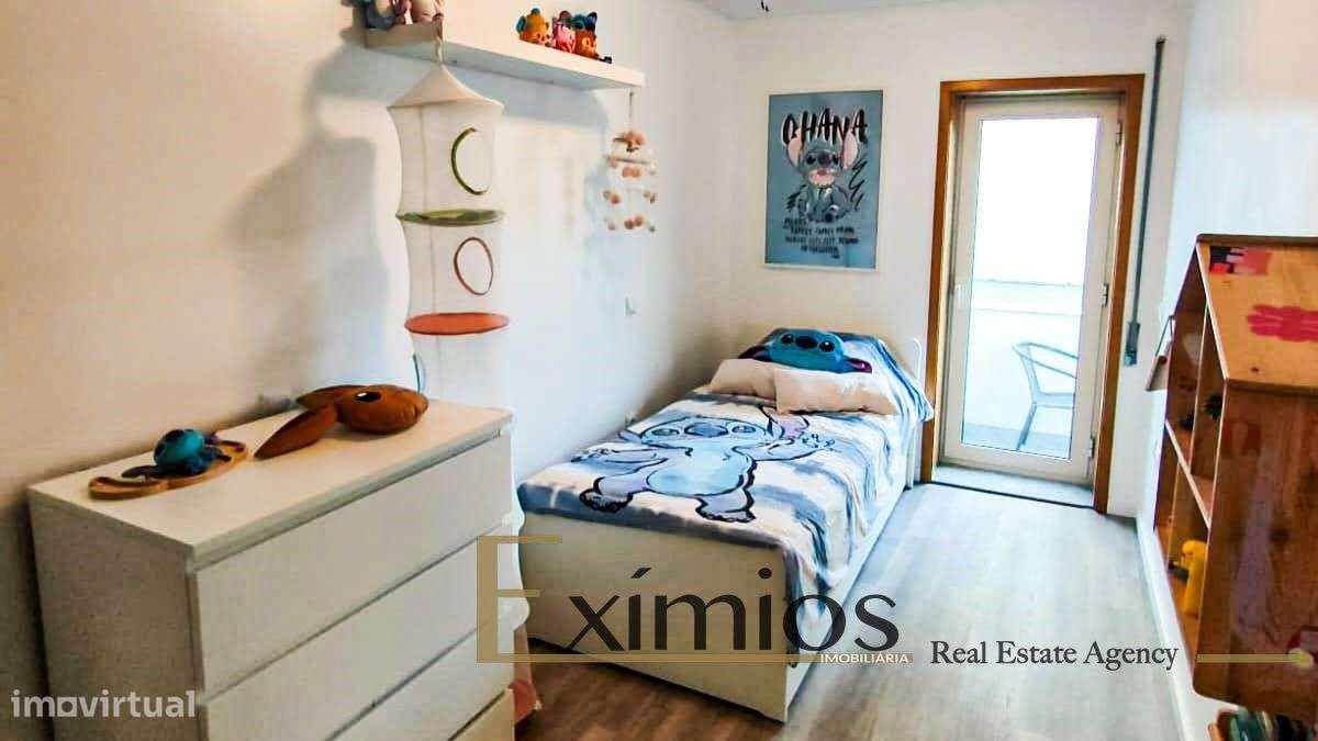 Apartamento T2 com garagem fechada para um carro, em Vila do Conde-6