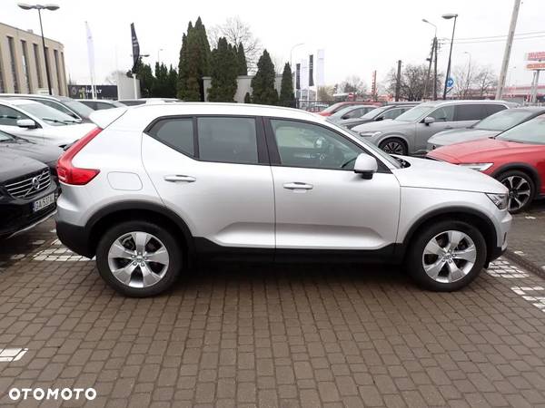 Volvo XC 40 T4 Momentum - 3