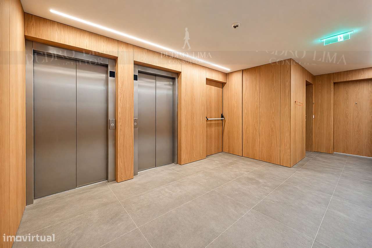 T2 NOVO com 241m2 com Terraços e 2 lugares de Garagem-24