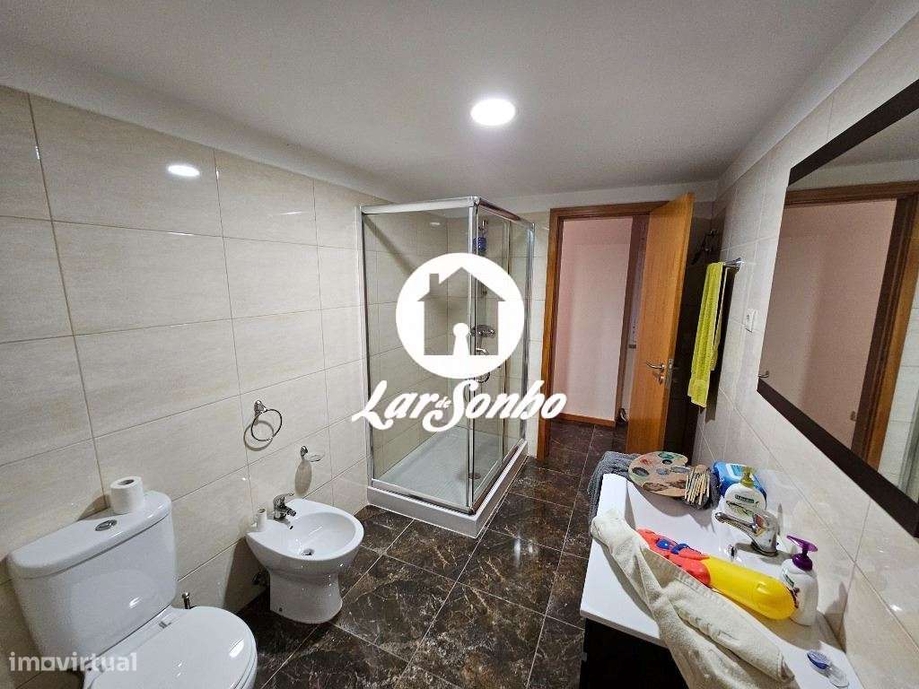 Quinta T4 em Rio Meão com 7500m2-10