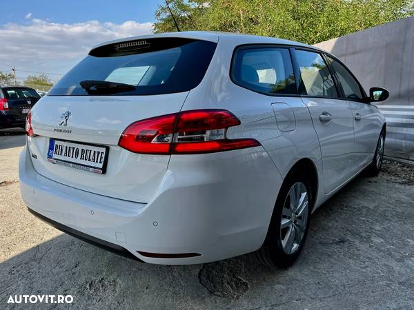 Peugeot 308 - 5