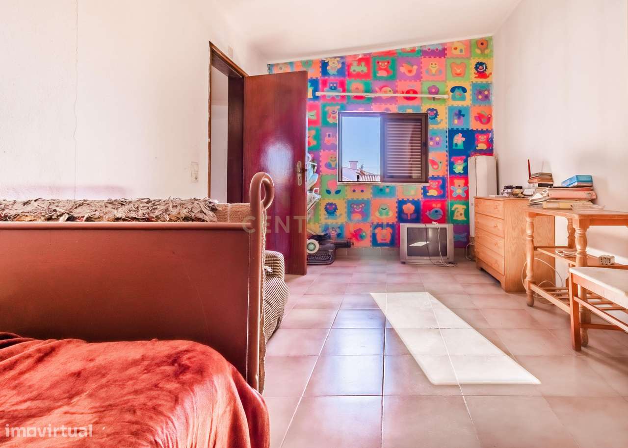 Casa T2 em Fernão Ferro, Seixal - Oportunidade Única!-38