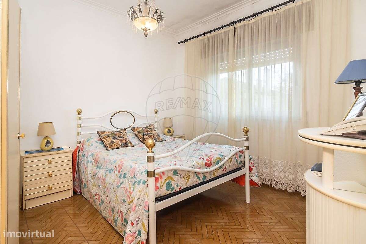 Moradia T4 para venda-9