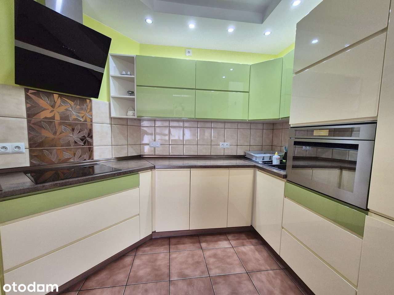 3 pokojowe mieszkanie/pow. 75 m2/ II-piętro/ klimatyzacja, oc miejskie-4