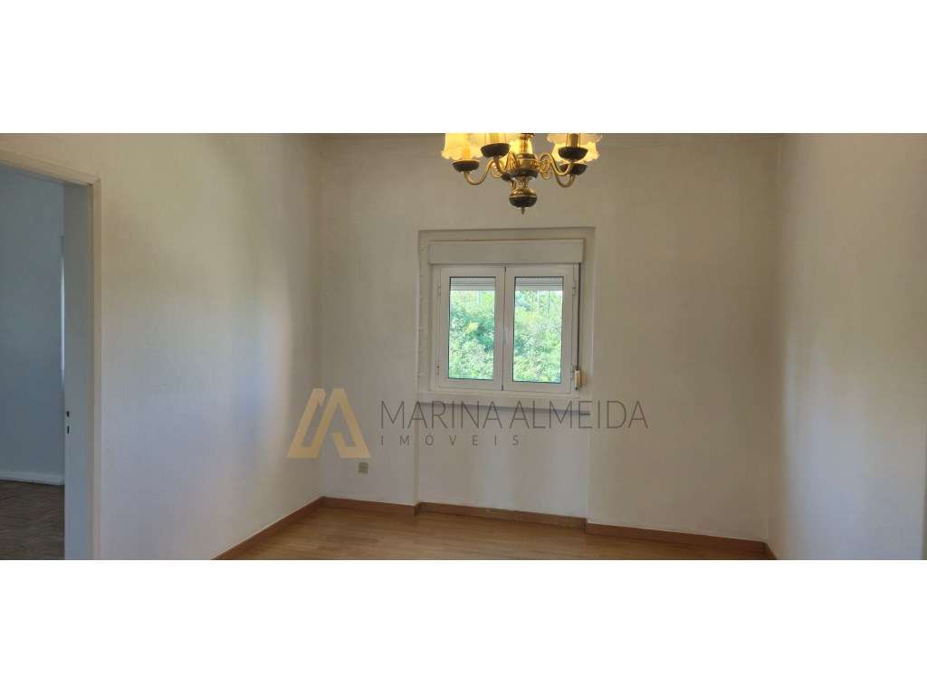 Apartamento T3 ( 4 assoalhadas ), com Varanda e Vista Deslumbrante ...-11
