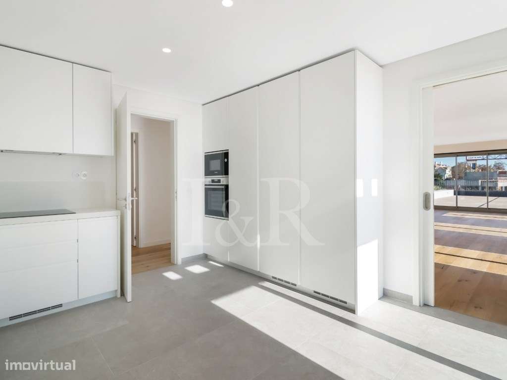 Penthouse T4+1 com terraço, piscina e vista rio no Dafundo, Oeiras-14