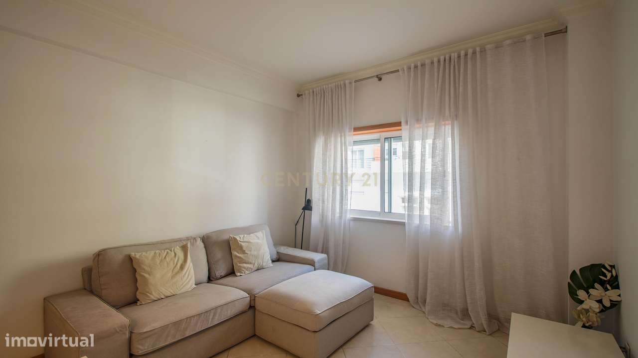 Apartamento T2 totalmente equipado e parcialmente mobilado em Vale Flo - Grande imagem: 5/23