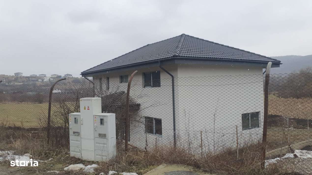 Ocazie rara ! Casa in Baciu,  zona rezidentiala, teren 600 mp