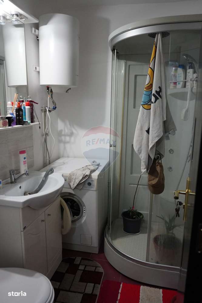 Garsonieră luminoasă și bine compartimentată,-6
