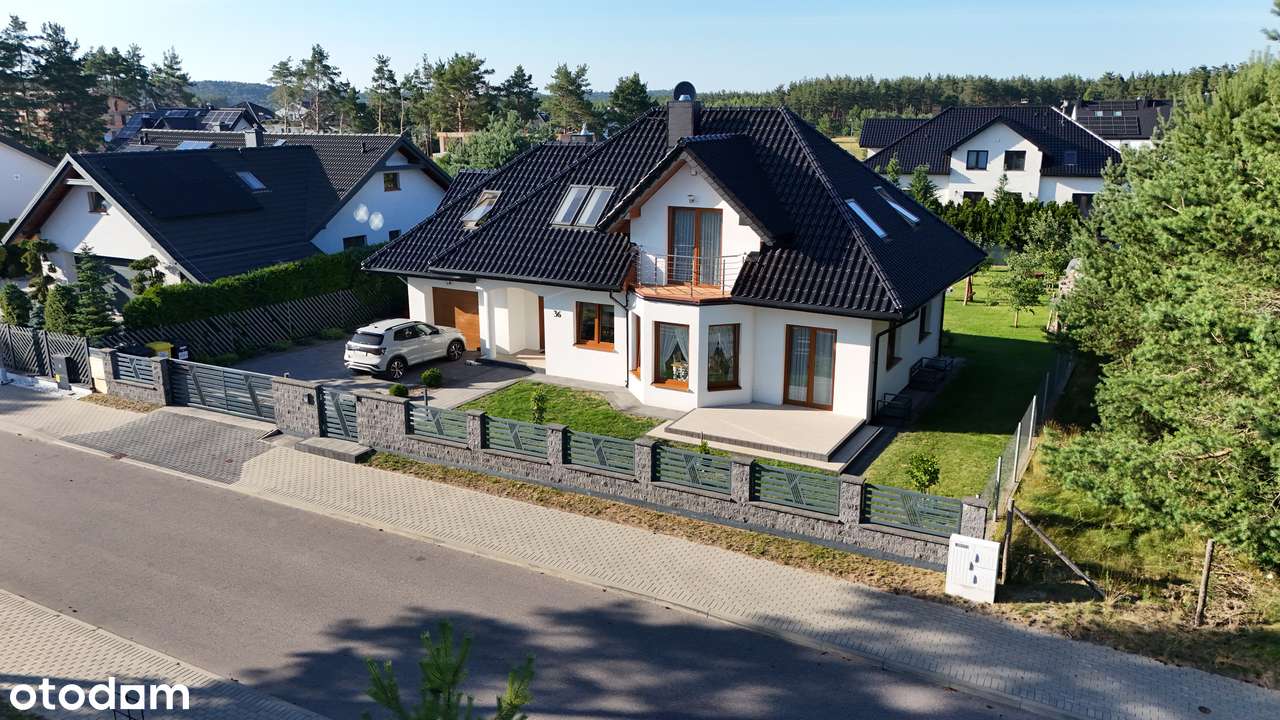 Dom jednorodzinny przy ul. Wrzosowej w Lęborku (os. Lębork – Wschód)