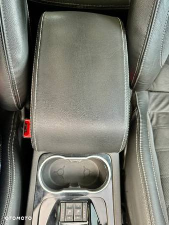 Ford Galaxy 2.2 TDCi Platinium X (Ghia) - 34