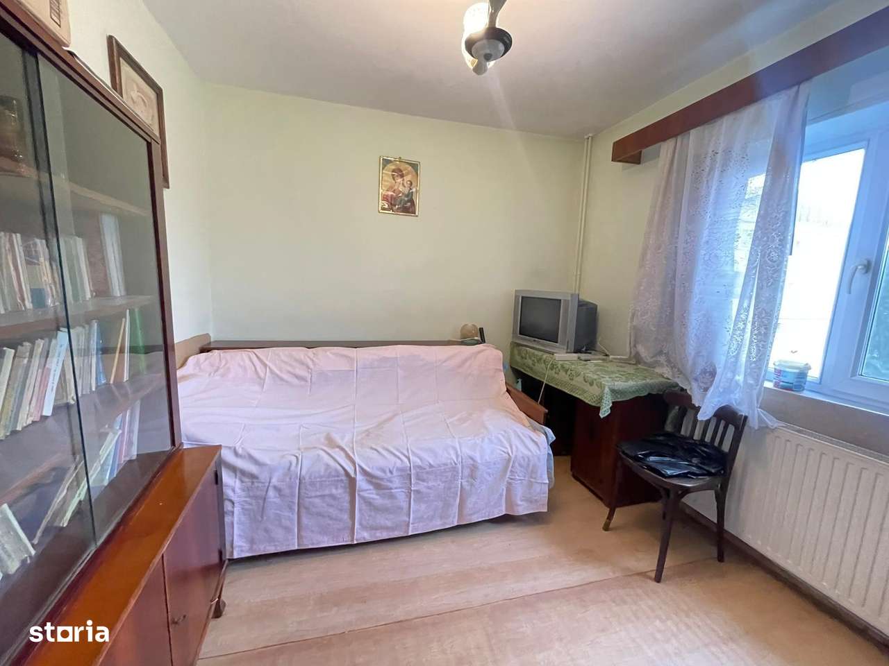 NORD - 22 decembrie, Apartament 2 cam, etaj 3, bucatarie mare, an 1980-6