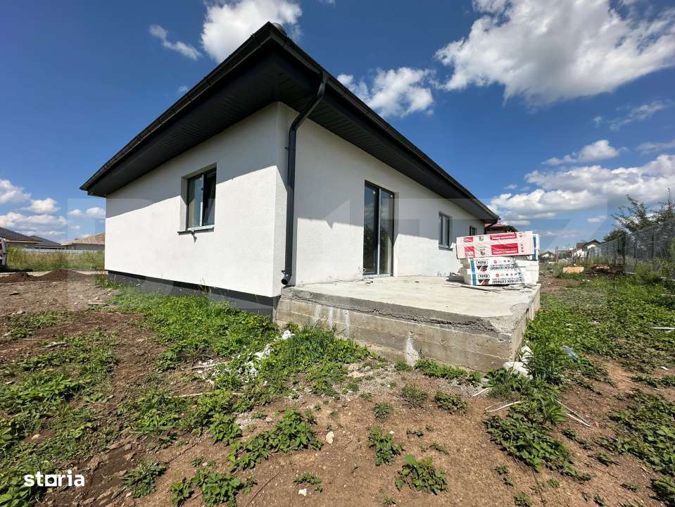 Casa noua cu 4 camere in Tarlungeni - Imagine principală: 1/7