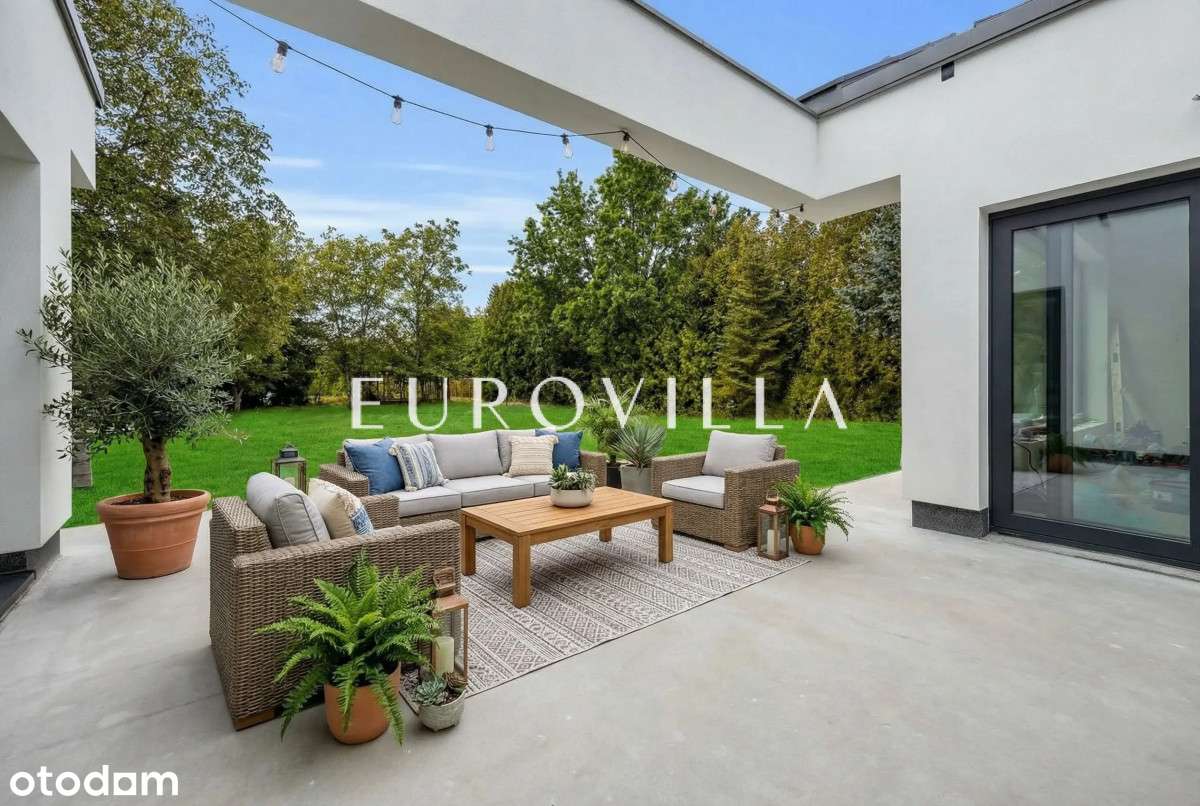 888726 - Pełny obrazek: 5/12