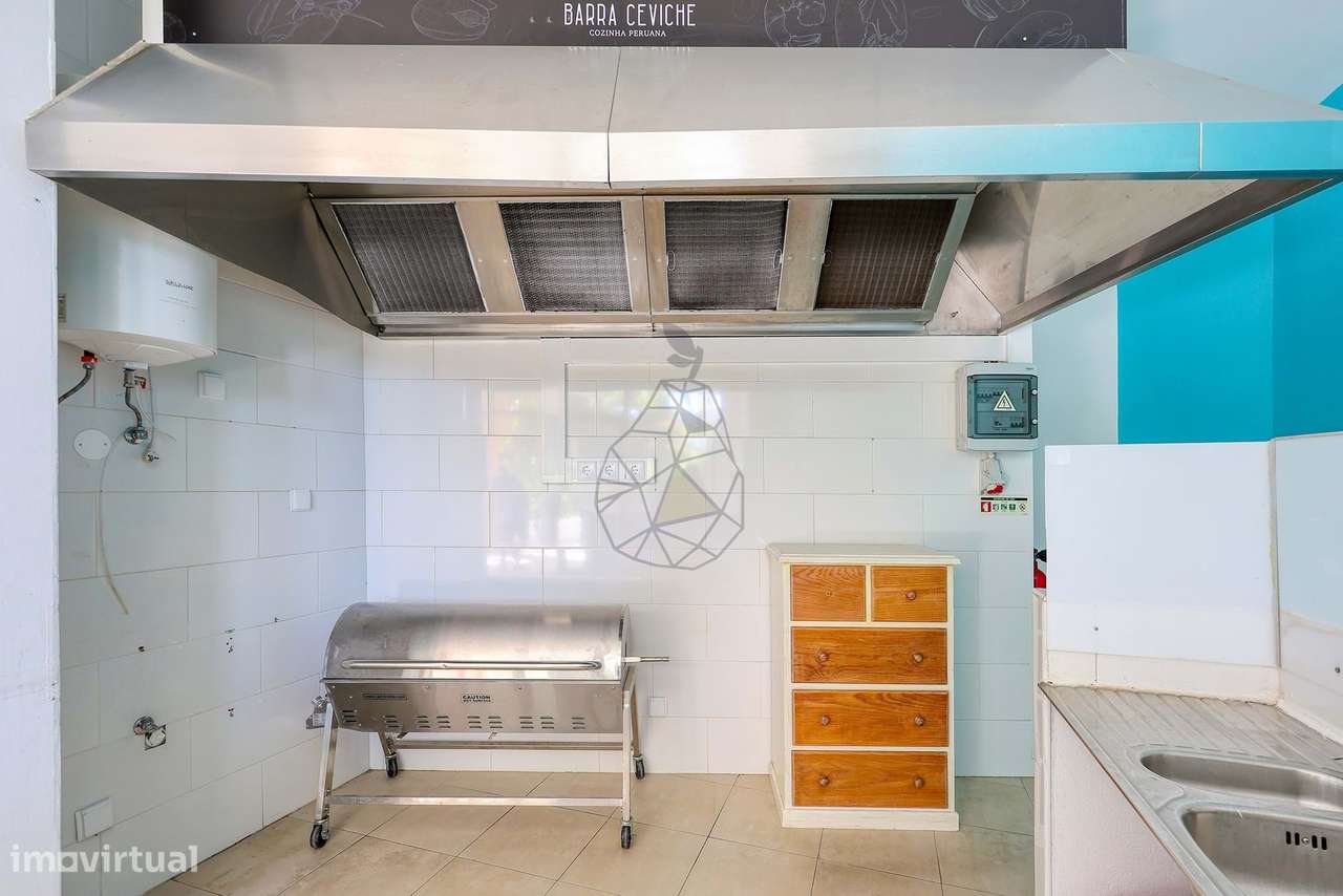 Vende-se loja comercial para serviços e restauração na Vila Rosa - Por - Grande imagem: 5/23