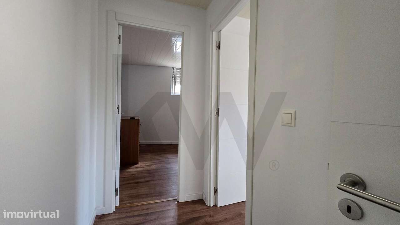 Moradia Gandaresa em  Rio Tinto ouca vagos com terreno e floresta-14