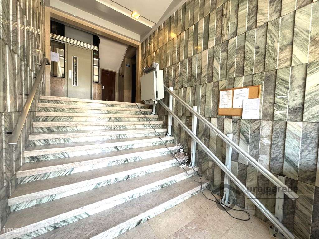 Apartamento T3 no Restelo c/ vista Rio.-26