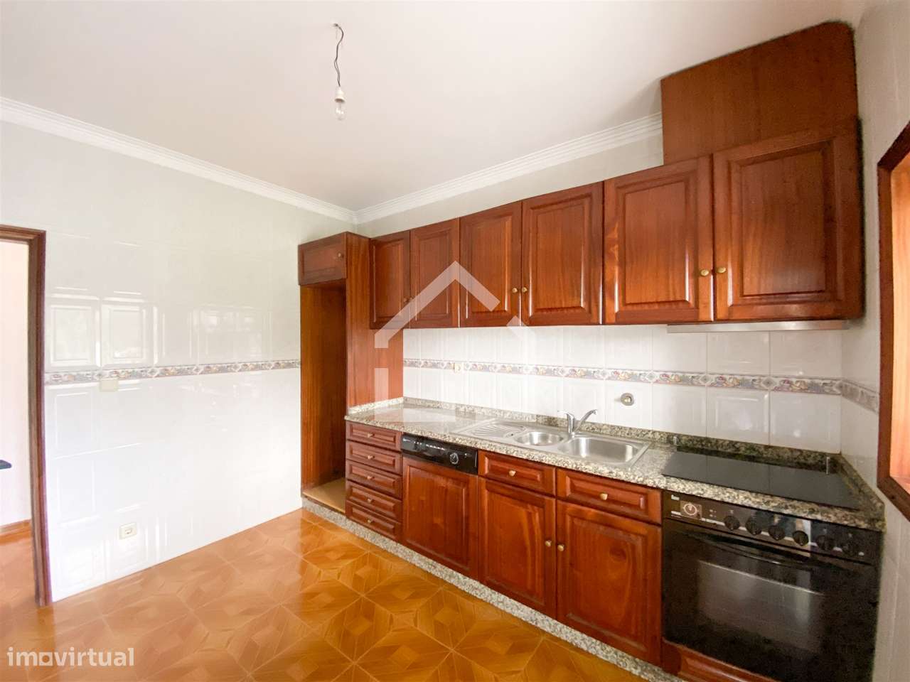 Moradia com 2 Habitações - Souto-12