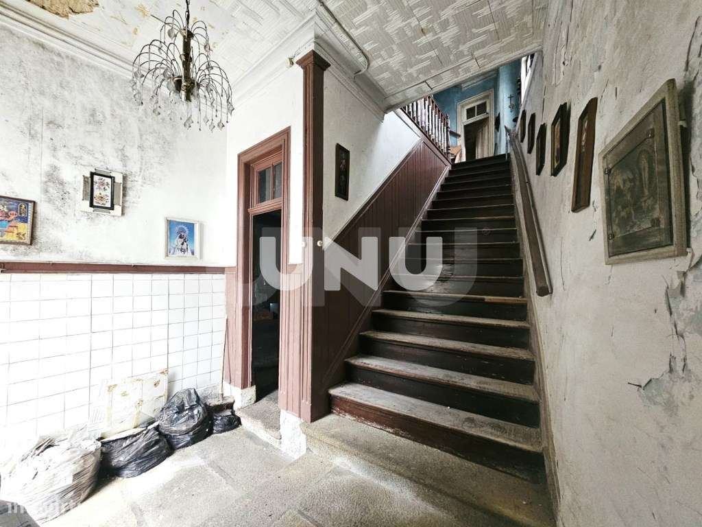 Moradia T5 - Pleno Centro Histórico de Viseu-23