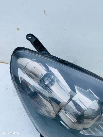 LAMPA PRAWA REFLEKTOR PRAWY OPEL ZAFIRA B BI XENON SKRĘTNY KOMPLET DEMONTAŻ - 2