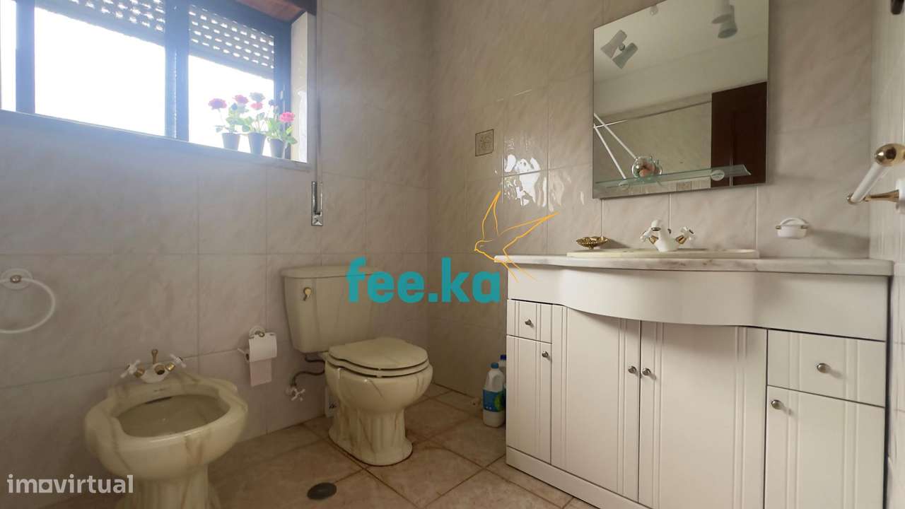 Apartamento T4 com Garagem-26