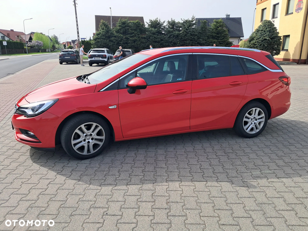 Opel Astra 1.6 D Start/Stop Sports Tourer Innovation - 4