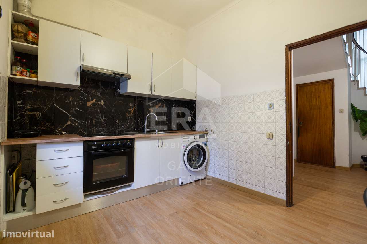 Moradia Isolada T5 com Terreno na N1-15