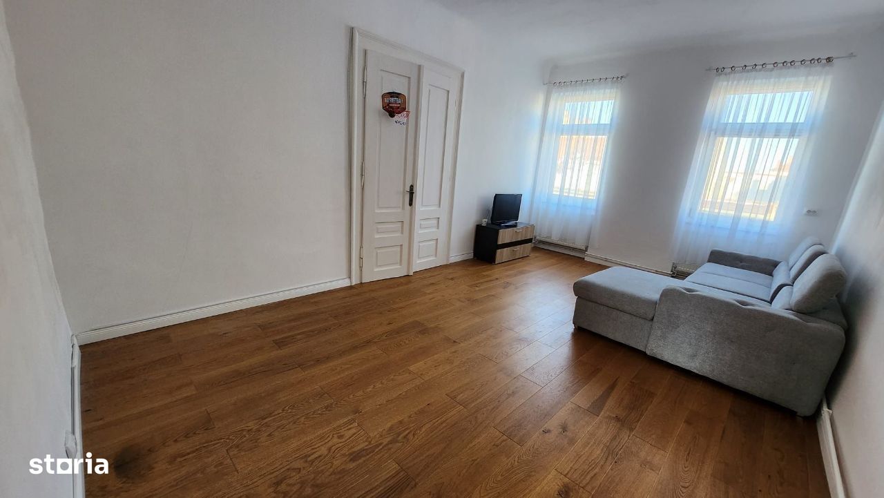 Apartament la casă în zona Brașovul Vechid, cod 8946