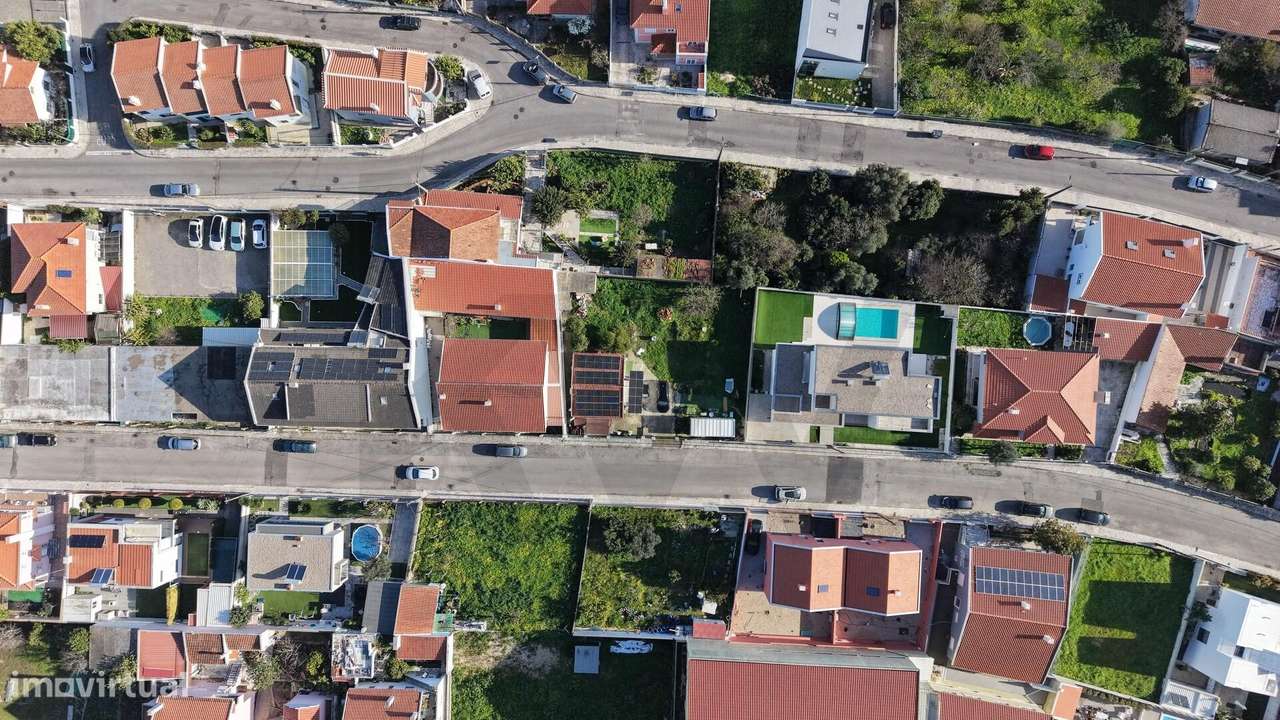 Lote de Terreno para Construção com anexo – São Domingos de Rana (Abób-6