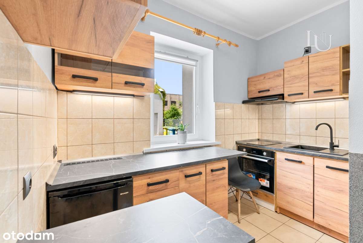 Dom 200 m2 po pełnym remoncie z 4 mieszkaniami-11