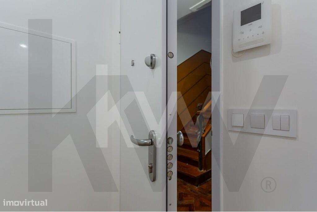 ARRENDO | T1 | Campo de Ourique junto ao Mercado | com ESTACIONAMENTO - Grande imagem: 3/44