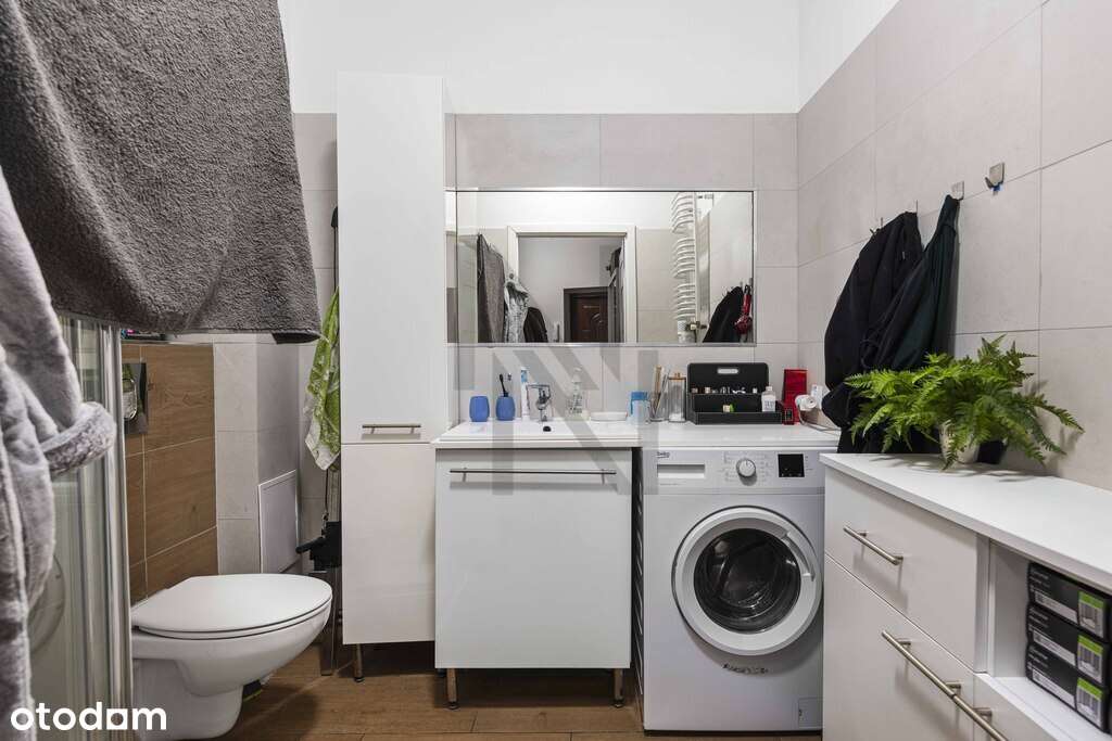 lokal z dużymi witrynami /112m2 /super lokalizacja-9