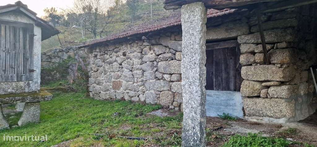Terreno c/ Anexo em Pedra - Vieira do Minho - Grande imagem: 5/42
