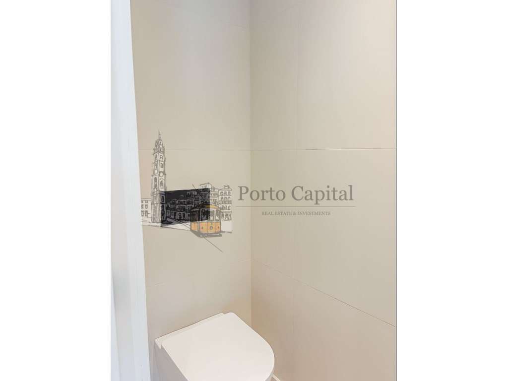 EXCELENTE APARTAMENTO T1, COM COZINHA EQUIPADA, VARANDA (28,77 M2),...-8