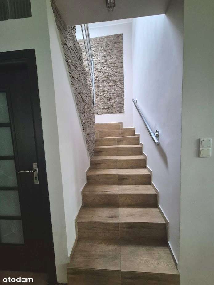 Dom do zamieszkania Aleksandria Druga-12