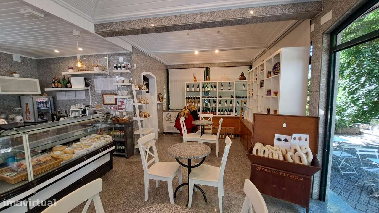 QUIOSQUE COM ESPLANADA TIPICA-10