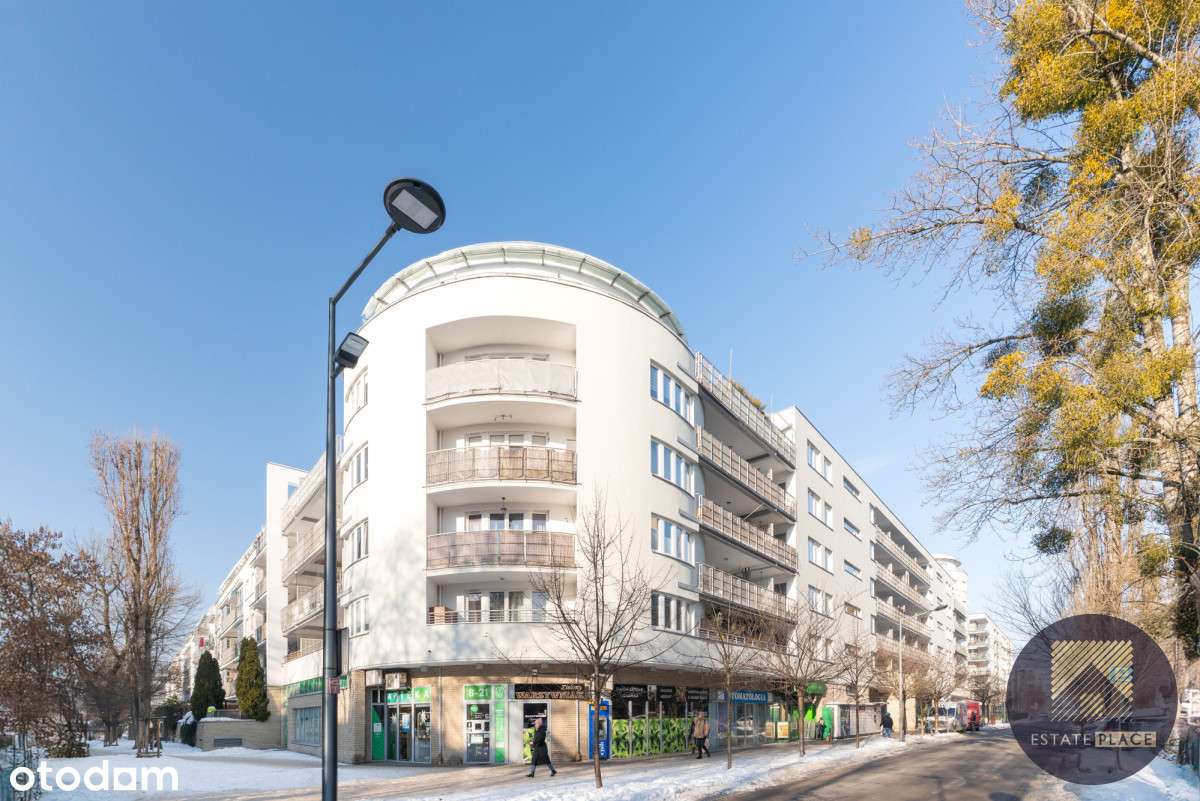 Funkcjonalna kawalerka z klimą i balkonem-13