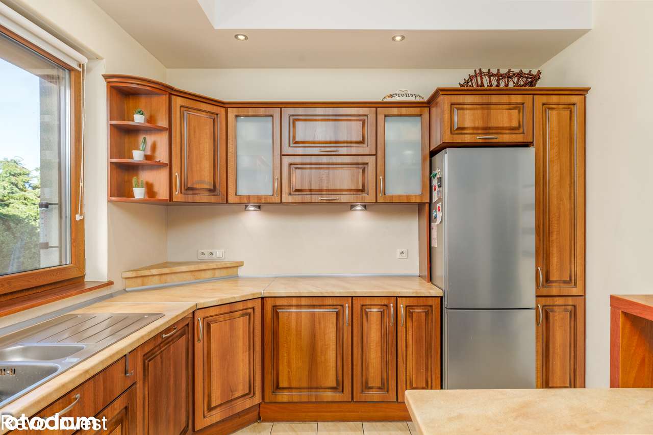 Duży nowoczesny piękny dom-7