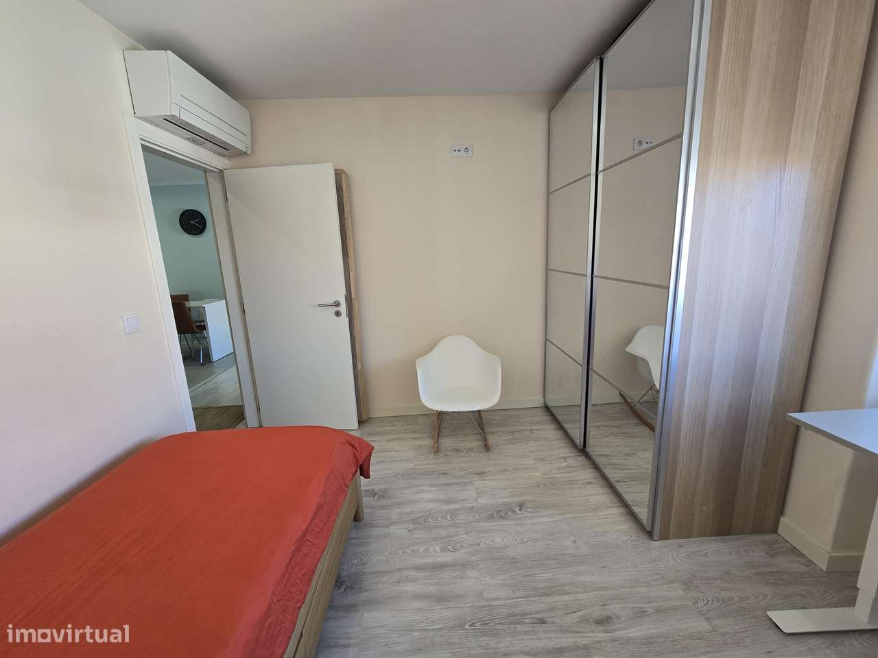 Apartamento T3 a dois paços do Metro e Comboio-38