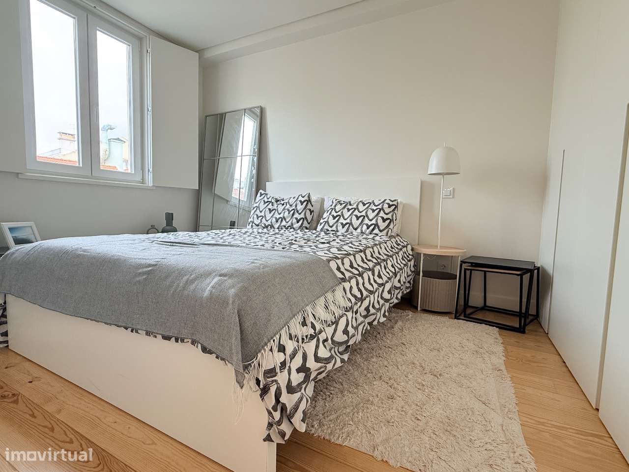 T1 Novo - Praça de Espanha - Grande imagem: 4/9