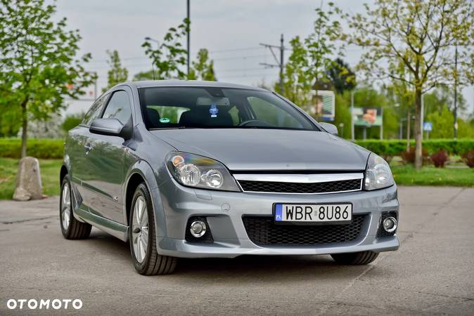 Opel Astra III GTC 1.8 Sport - 4