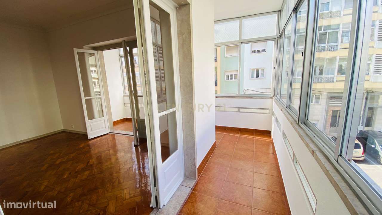 T2 Alvalade com varandas - Grande imagem: 2/12