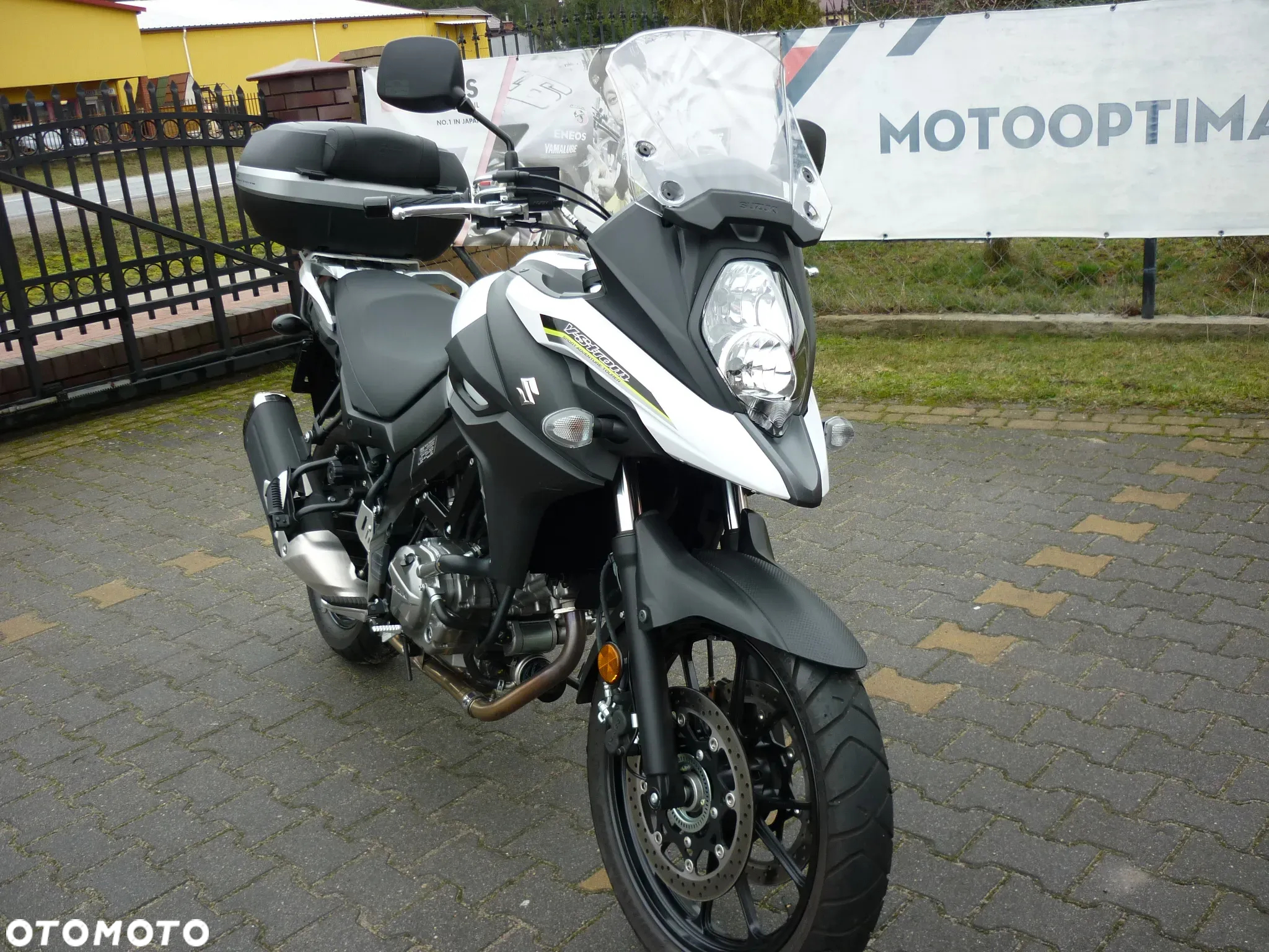 Suzuki V-STROM - 3