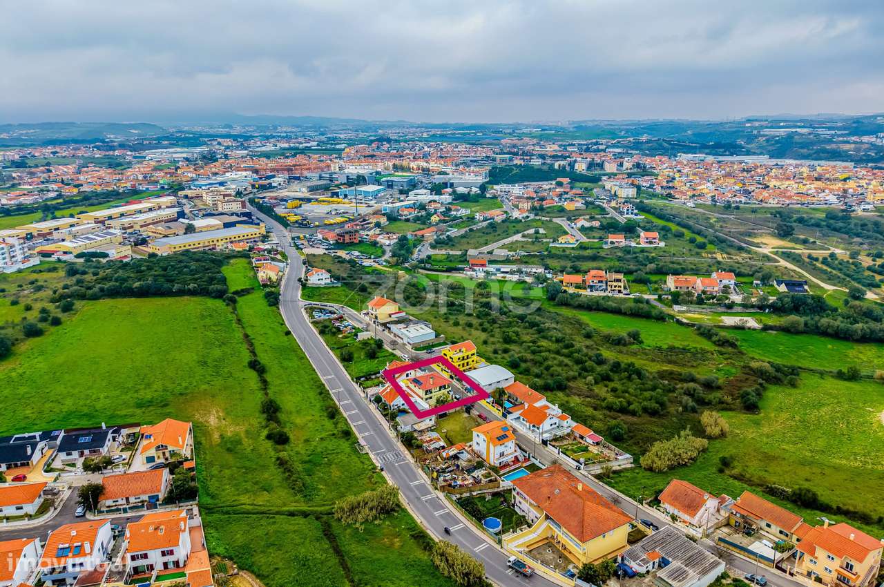 Moradia Independente T4 com garagem S. Domingos de Rana - Grande imagem: 4/54