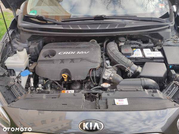 Kia Ceed 1.6 CRDi 128 Spirit - 8