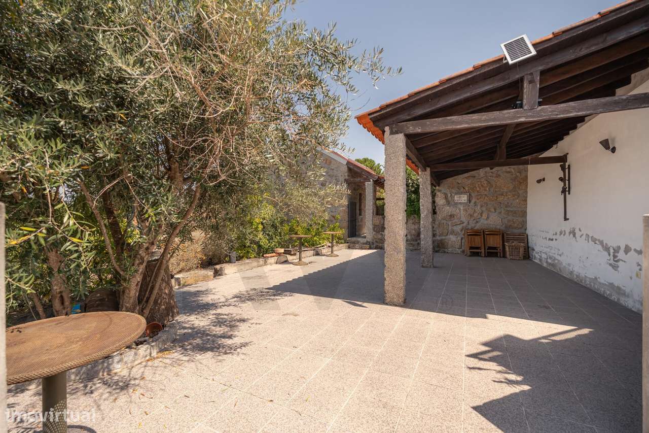 Moradia | Alojamento Local | Café Atelier | Piscina | Garagem | Ruína-47