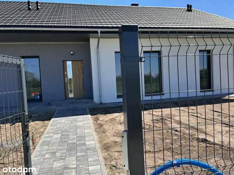 Nowoczesny dom 260 m² z antresolą, dużym garażem i poddaszem - Pełny obrazek: 3/19