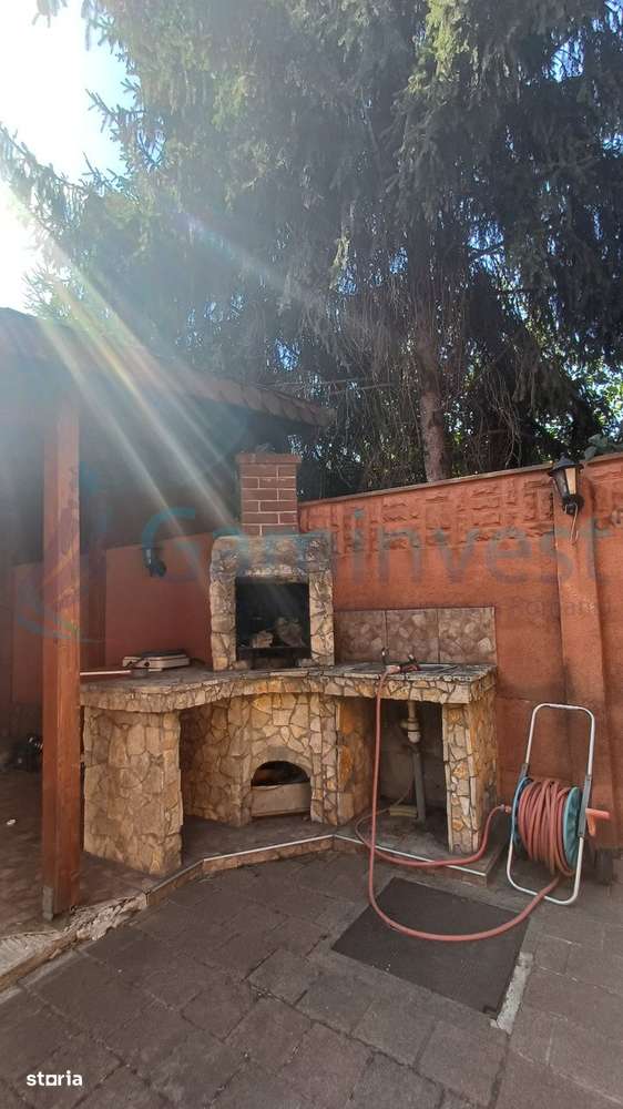 Gaminvest Casa cu 6 camere, singur in curte, zona Olosig, Oradea V3802 - Imagine principală: 1/14