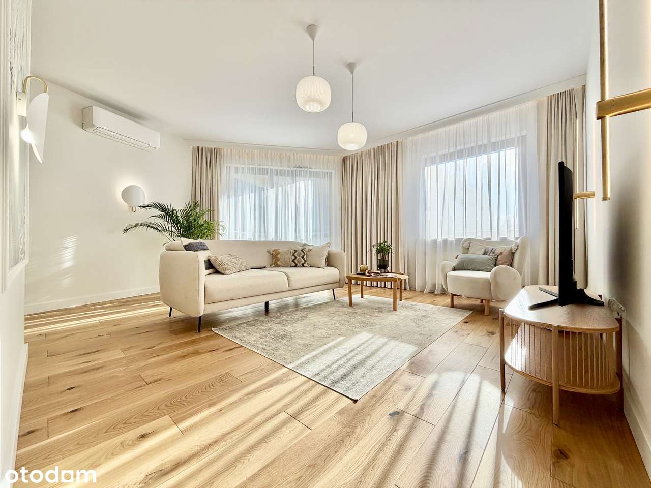 Komfortowy, wykończony apartament z garażem przy Rondzie Daszyńskiego-4