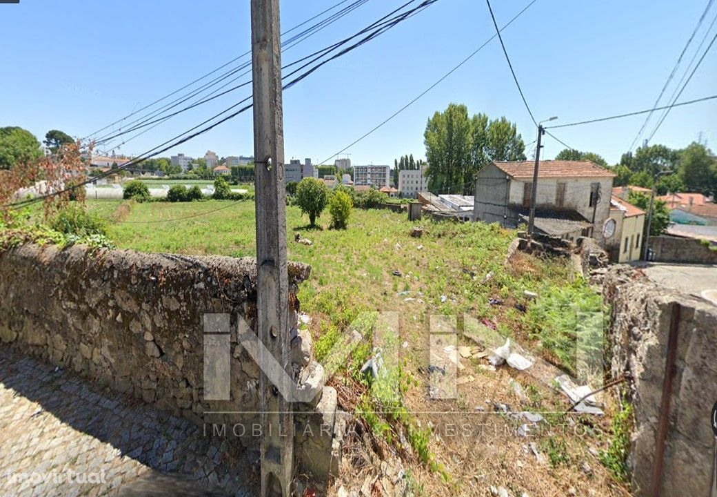 Terreno para construção em altura junto ao hospital S. João